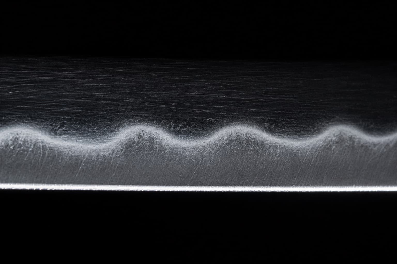 Extreme macro of the hamon and hardened edge